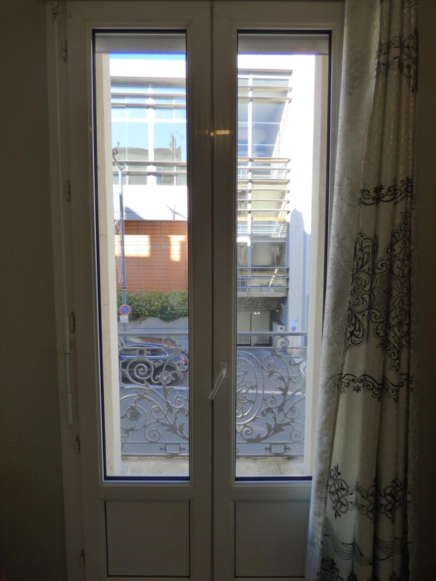 Saëns 2-T4 de plein pied avec balcon - Garage privé optionnel - Centre historique et plages à 16km ! Béziers Extérieur photo
